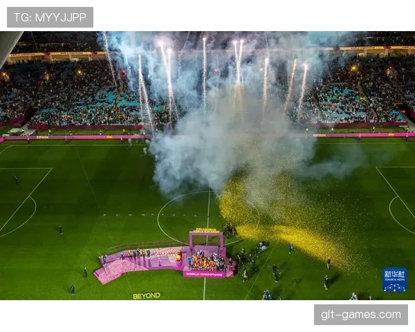 精彩瞬间回顾：联赛高光剪辑重温赛场激情