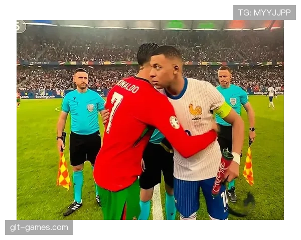 从街头少年到绿茵英雄：欧洲杯球员的逆袭之路与梦想启航