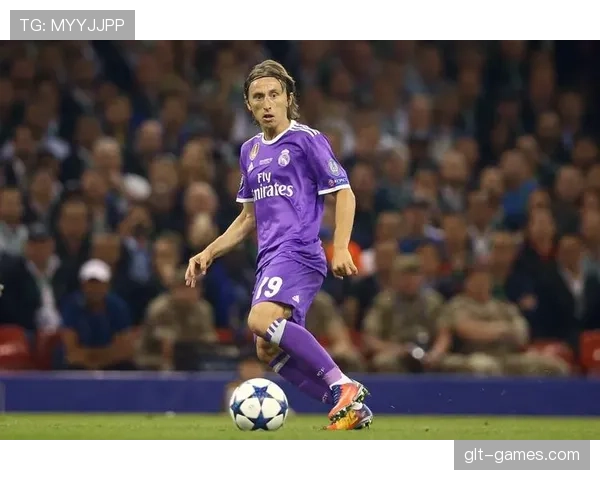 莫德里奇训练完直接去超市买菜，隔壁大妈都得侧目！